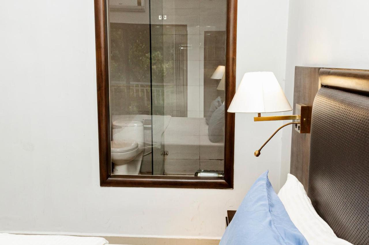 Fourteen Pods By The Sea Hotel Morjim Ngoại thất bức ảnh