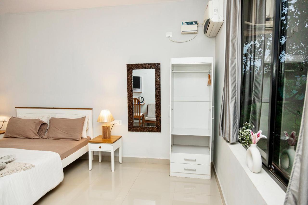 Fourteen Pods By The Sea Hotel Morjim Ngoại thất bức ảnh